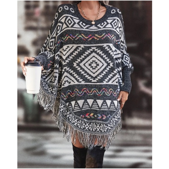 Cozy Tribal Print Tassel hem Poncho Sweater - Picture 5 of 7